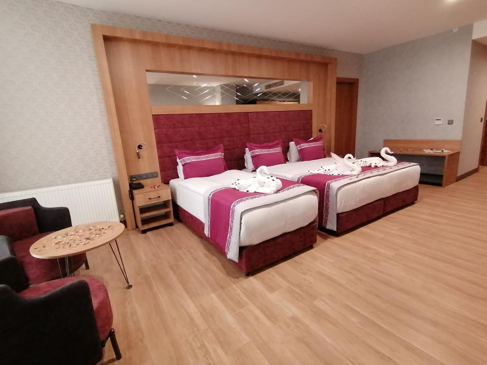Lavanta Tepesi Hotel Ve Spor Tesisleri Burdur Exterior photo